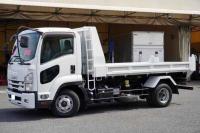 Isuzu Forward 2018