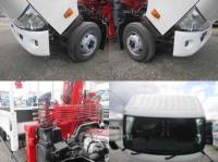 Hino Dutro 2024