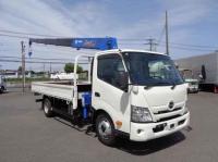 Hino Dutro 2024