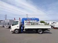 Hino Dutro 2024