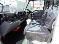 Hino Dutro 2024