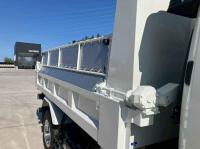 Mitsubishi FUSO FIGHTER 2023