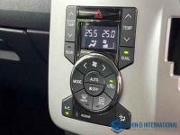 Toyota Noah 2012