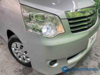 Toyota Noah 2012