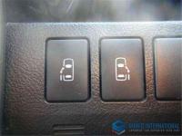 Toyota Noah 2011