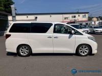 Toyota Alphard 2008