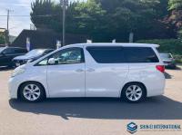 Toyota Alphard 2008