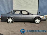 Nissan Bluebird 1990