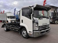 Isuzu Forward 2021