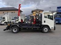 Isuzu Forward 2021