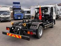 Isuzu Forward 2021