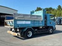 Isuzu Forward 2015
