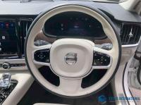 Volvo V90 2021