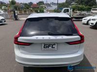 Volvo V90 2021