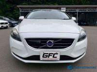 Volvo V40 2015