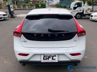 Volvo V40 2015