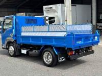 Isuzu ELF 2024