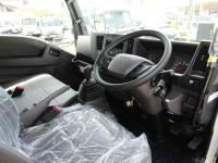 Isuzu ELF 2024