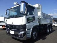 Mitsubishi SUPER GREAT 2025