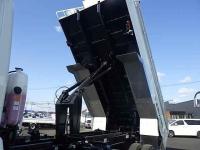 Mitsubishi SUPER GREAT 2025
