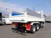 Mitsubishi SUPER GREAT 2024