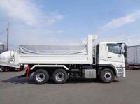 Mitsubishi SUPER GREAT 2024