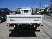 Isuzu ELF 2023