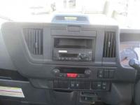 Isuzu ELF 2023