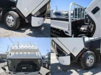 Isuzu ELF 2023