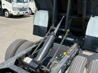 Isuzu ELF 2023