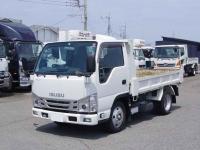 Isuzu ELF 2022