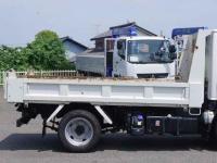 Isuzu ELF 2022