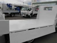 Isuzu ELF 2023