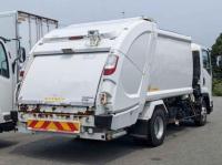 Isuzu Forward 2018