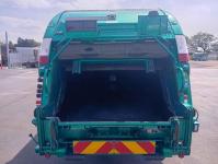 Isuzu ELF 2021