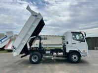 Mitsubishi FUSO FIGHTER 2025