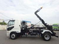 Mitsubishi FUSO FIGHTER 2024