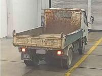 Hino Dutro 2002