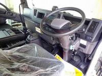 Isuzu Forward 2025