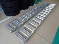 Isuzu Forward 2025