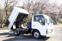Isuzu ELF 2004