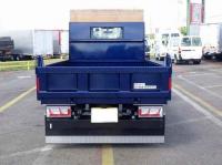 Isuzu ELF 2024