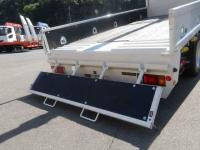 Isuzu ELF 2021