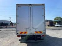 Mitsubishi Canter 2021