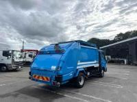 Hino Dutro 2015