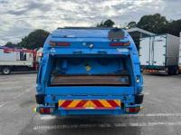 Hino Dutro 2015