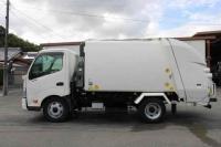 Hino Dutro 2016