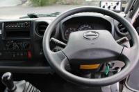 Hino Dutro 2016