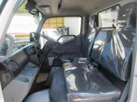 Hino Dutro 2025