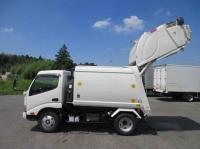 Hino Dutro 2025